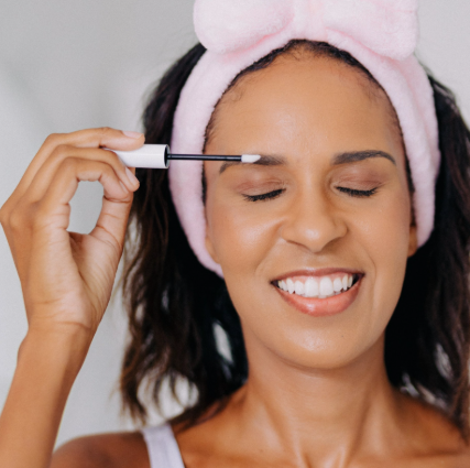 What’s the Best Routine for Applying Brow Serum for Maximum Results?